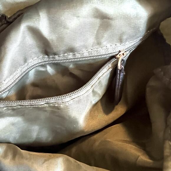 Paravel Fold-Up Backpack Green Nylon Lightweight Packable Adjustable Straps - Picture 12 of 12